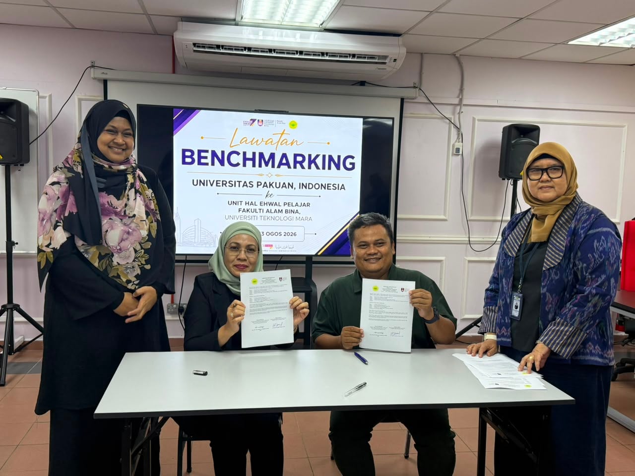 Teknik Sipil FT UNPAK Perkuat Jejaring Global melalui Student Mobility dan PkM Internasional di Malaysia